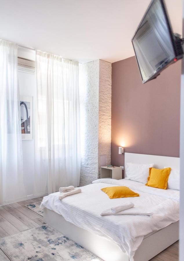 Modern Studio In The Heart Of Iasi Buitenkant foto