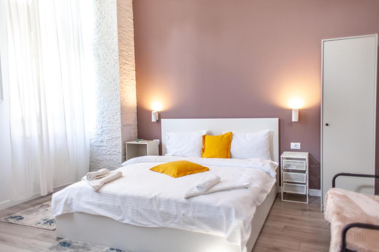 Modern Studio In The Heart Of Iasi Buitenkant foto
